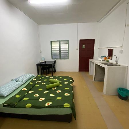 Padang Besar Roomstay Firdaus Exteriör bild
